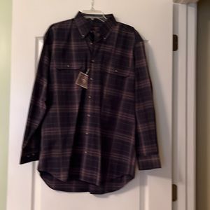 Clearwater Outfitters Men’s button down long sleeve plaid shirt. NWT, large.